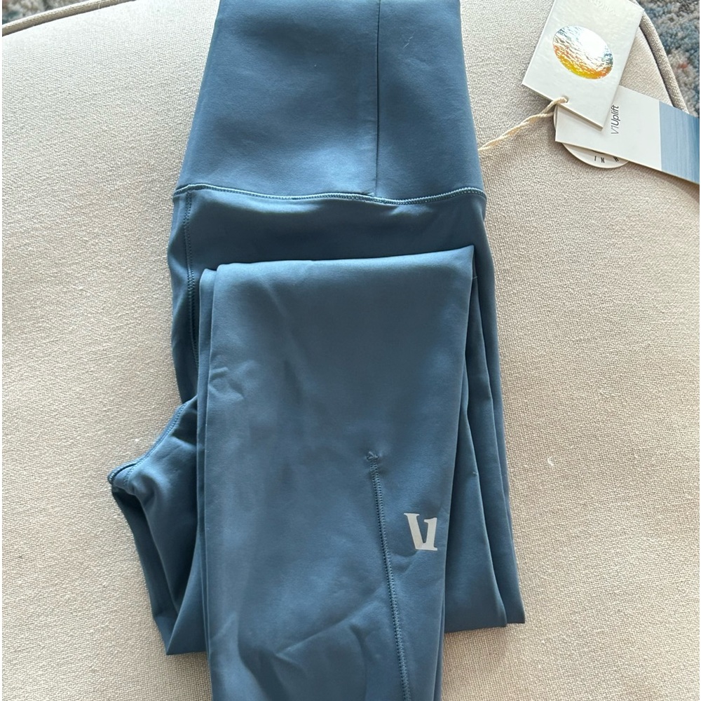 Vuori Evolve Legging - NWT- XS Pool Blue